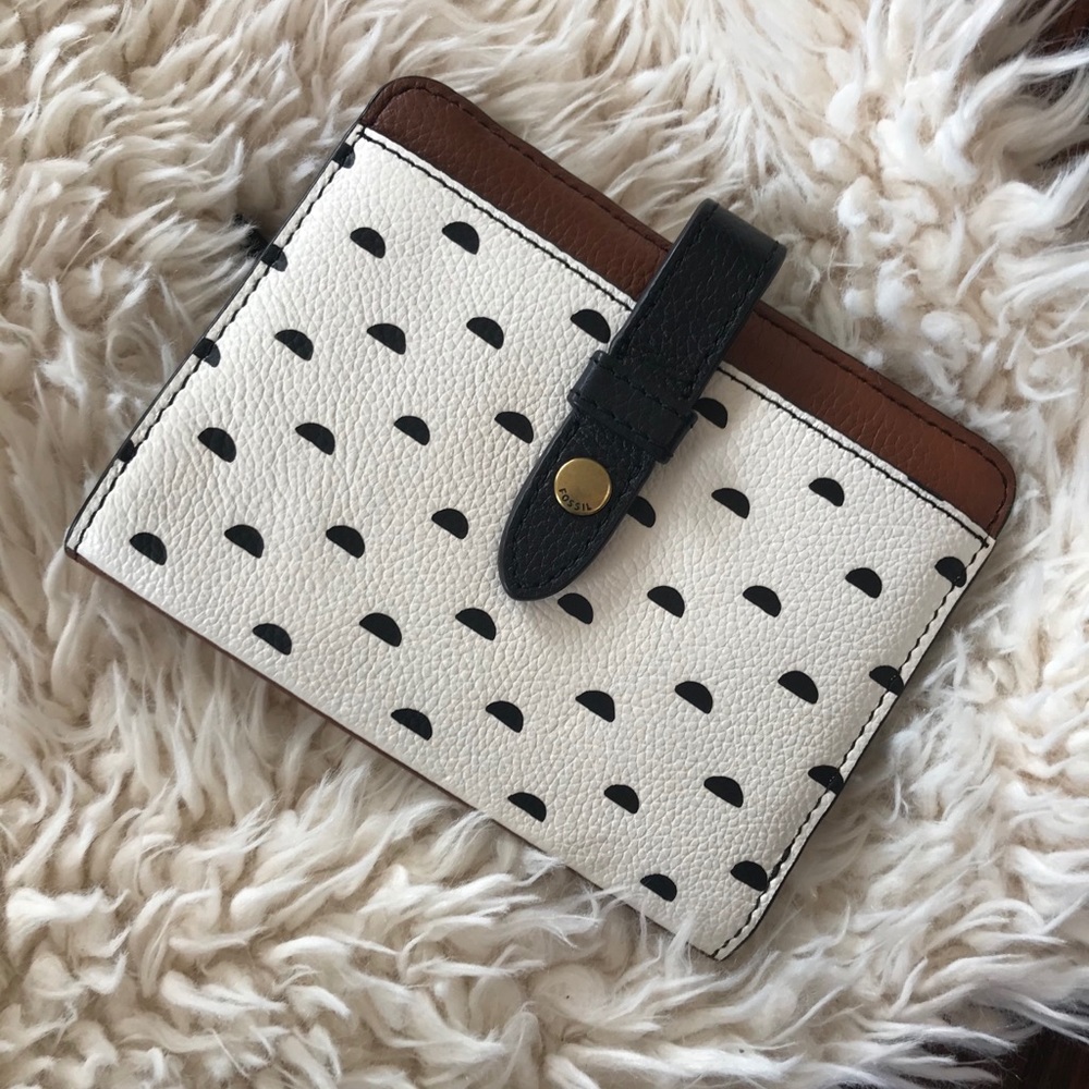 Fossil wallet